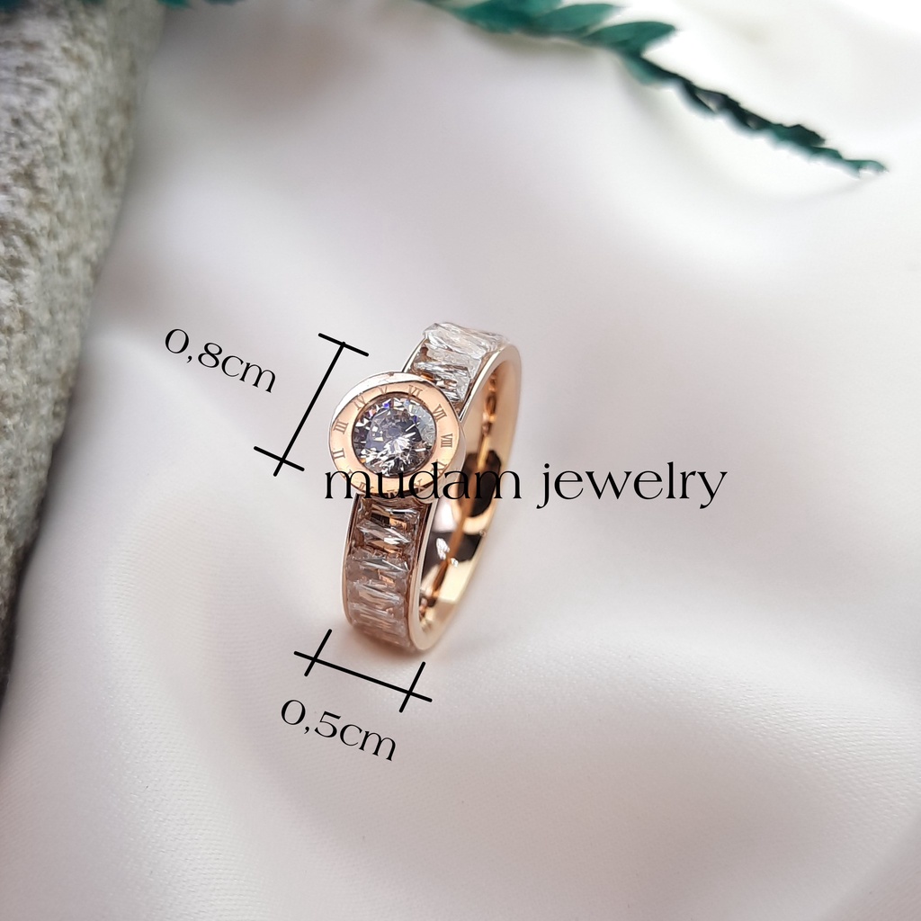Cincin Titanium Bvlgr Bulat Angka Romawi Dengan Diamonds Keliling