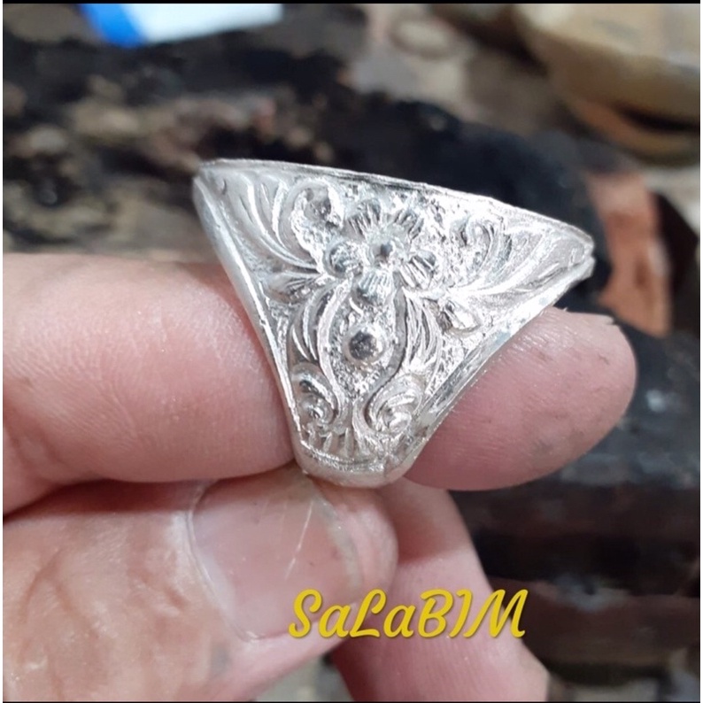 Ikatan Batu Cincin Perak Cor