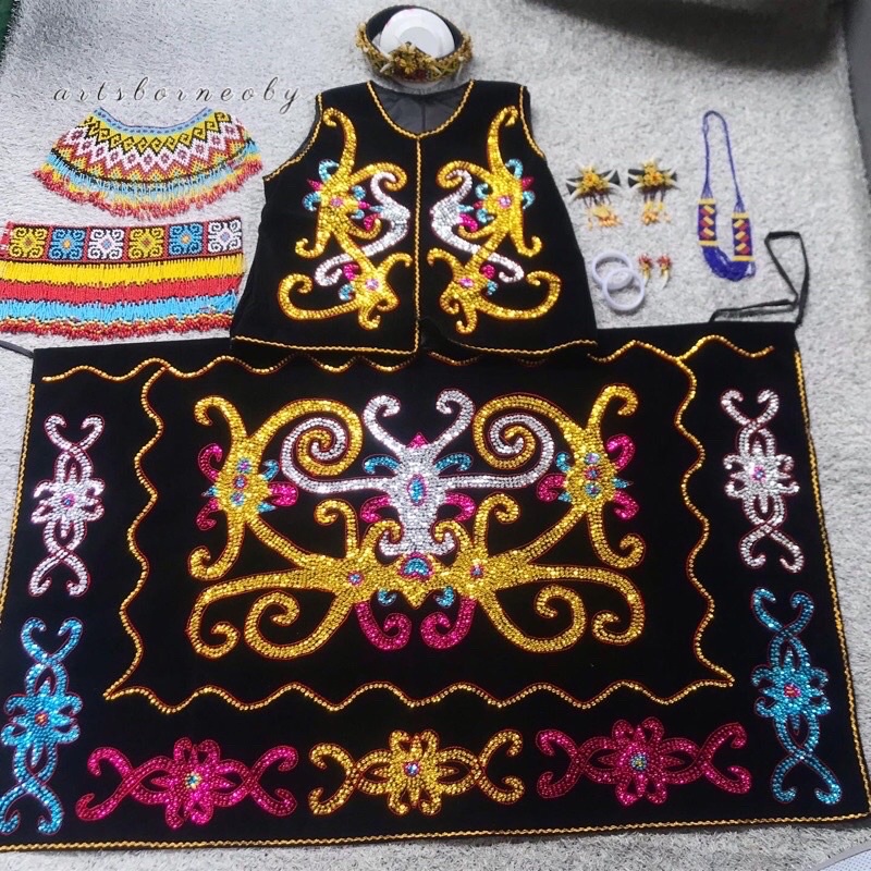 SET DEWASA BAJU DAYAK PEREMPUAN