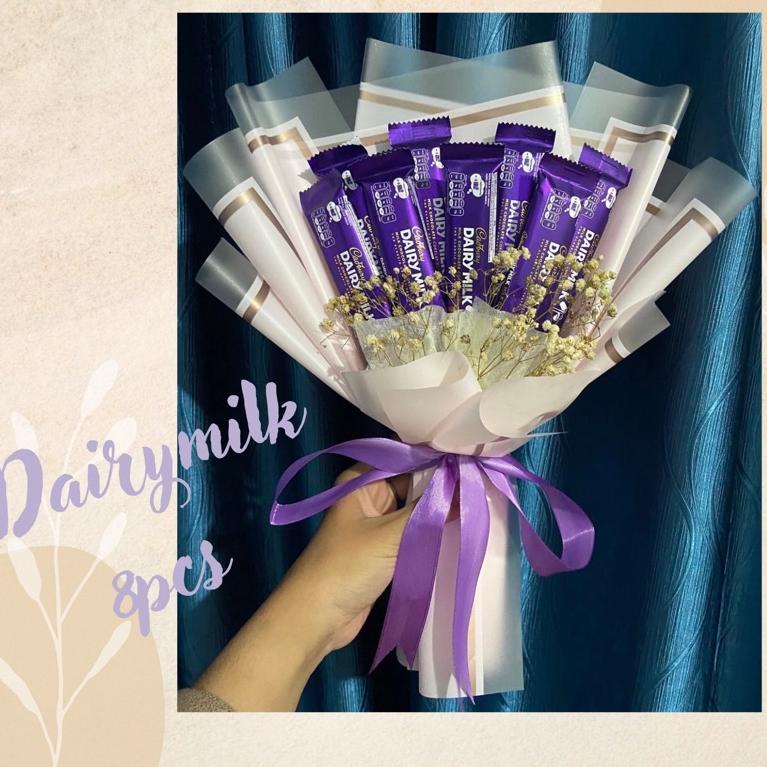 

CUCI GUDANG K907 Buket cokelat // dairy milk 30gr // silverqueen // cadbury // buket bunga // buket snack ➮