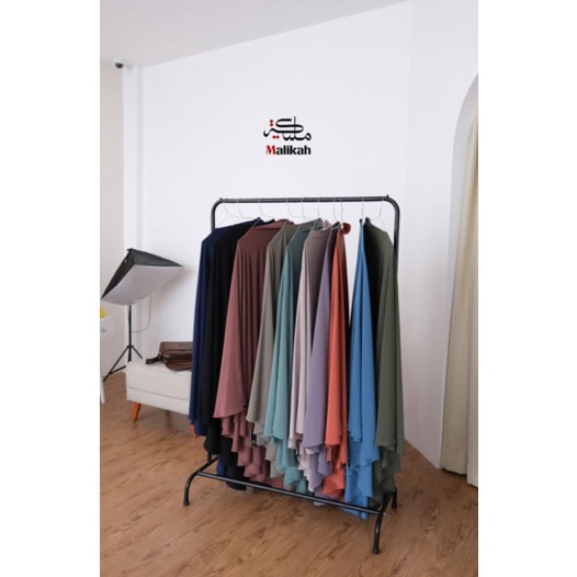 CLASSIC ROUND , NAWAL , OBLIGATION Khimar Nonpad by Malikah