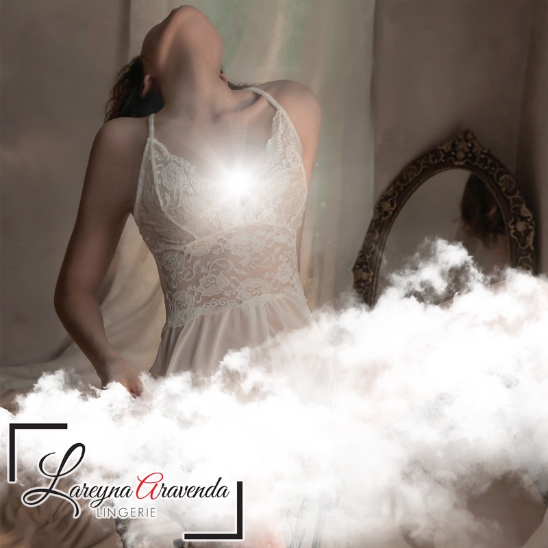 Lareyna Aravenda Lingerie Gaun Malam Transparant Model Romantic Gown Crotchless LG497