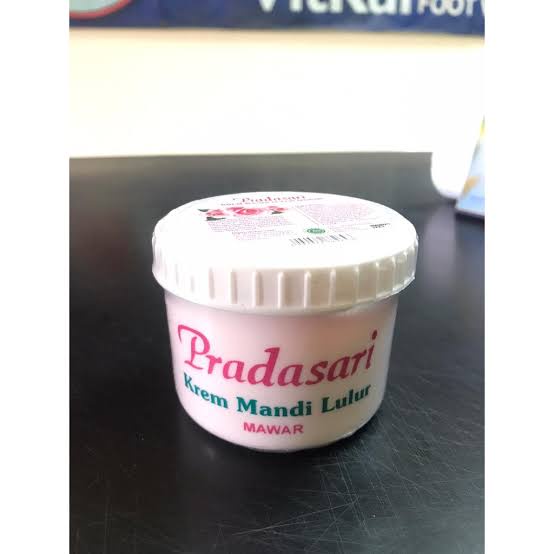 Lulur Pradasari Mawar 135g