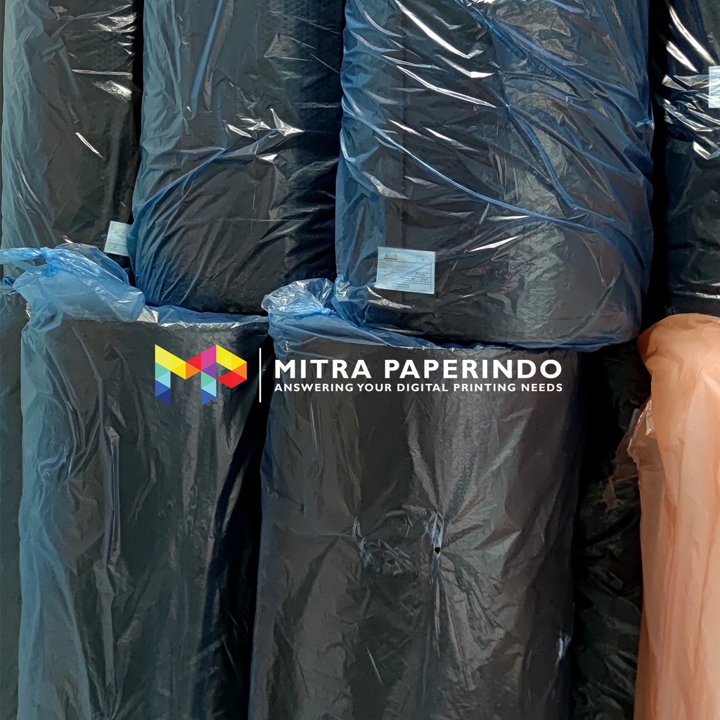 

BUBBLE WRAP UK 125cm x 50m Warna Hitam ( Bisa Kirim Luar Kota )