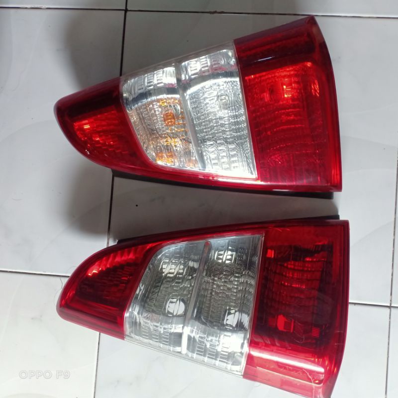 stoplamp lampu belakang Innova 2009 2010 2011