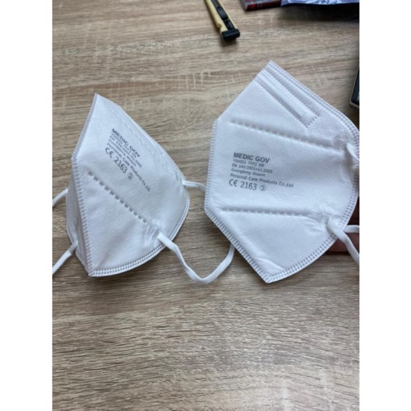 Masker Medis KN 95 Putih 1 pack isi 10 pcs