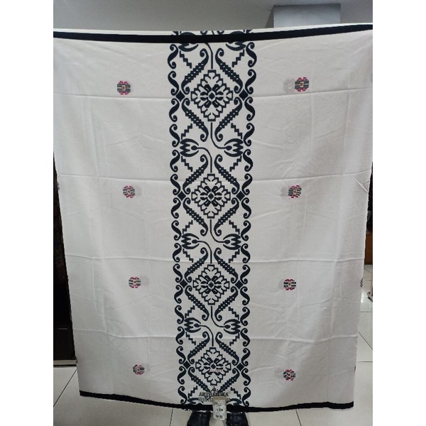 SARUNG HARUM SAMARINDA MOTIF PUTIH