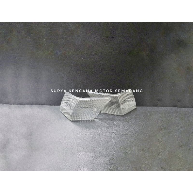 Mika kaca sen sein belakang kanan kiri putih Vespa PX Exclusive Excel