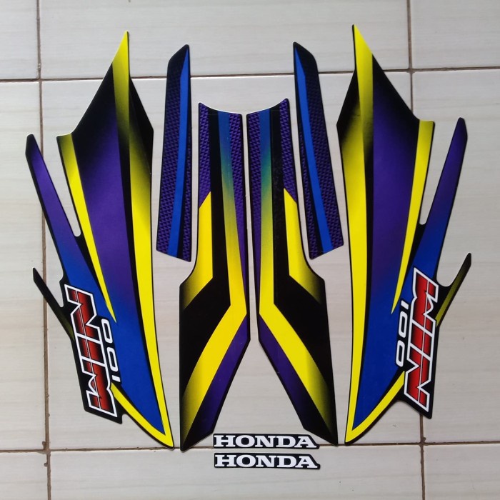 

TERLARIS | Sticker motor honda win 100 2004 full hitam-ungu
