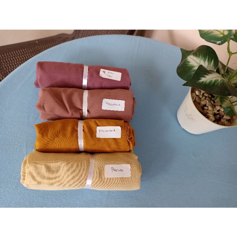 Hijab bella square, hijab segiempat pollycotton premium
