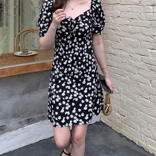 Dress V-Neck Midi Korea Model Sabrina | Dress A Line Print Daisy Lengan Puff "RGJ.27Ja23в"