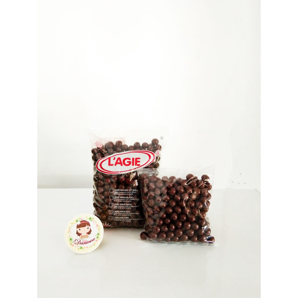 

.500gr coklat lagie golden city chocoball isi biskuit ( ds bgr )