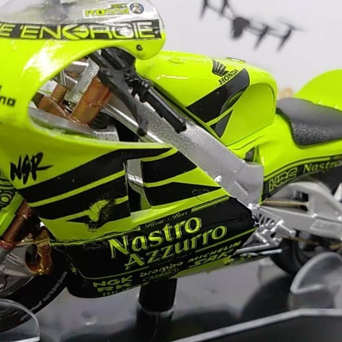 1/18 Scale Diecast ROSSI Honda NSR 500 46 2001 test jerez ---MURAH---