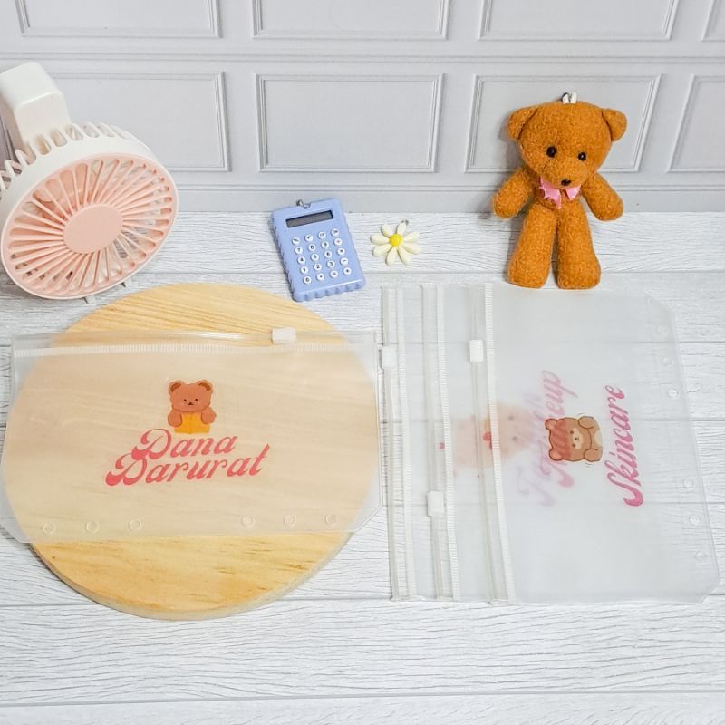 

Zipper Binder Pengatur keuangan/ Zipper binder disiplin/ Zipper binder termurah/ Zipper organizer