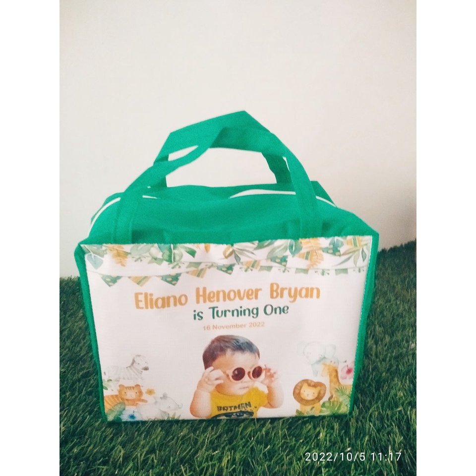 

tas ultah resleting / tas ulang tahun resleting / goodiebag ultah uk. 32 x 20 x 20