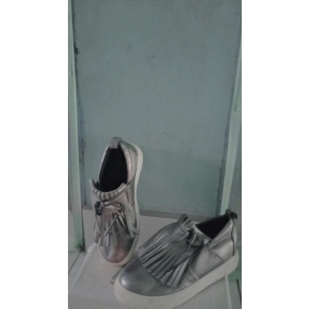 PrelovedSepatuWanitaLikeNew