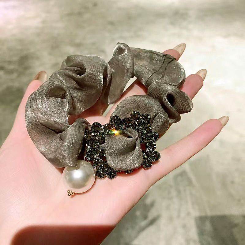 ikat rambut cantik/Ikat rambut korea /ikan rambut kekinian/Ikat rambut mutiara/Ikat rambut medan/Aks