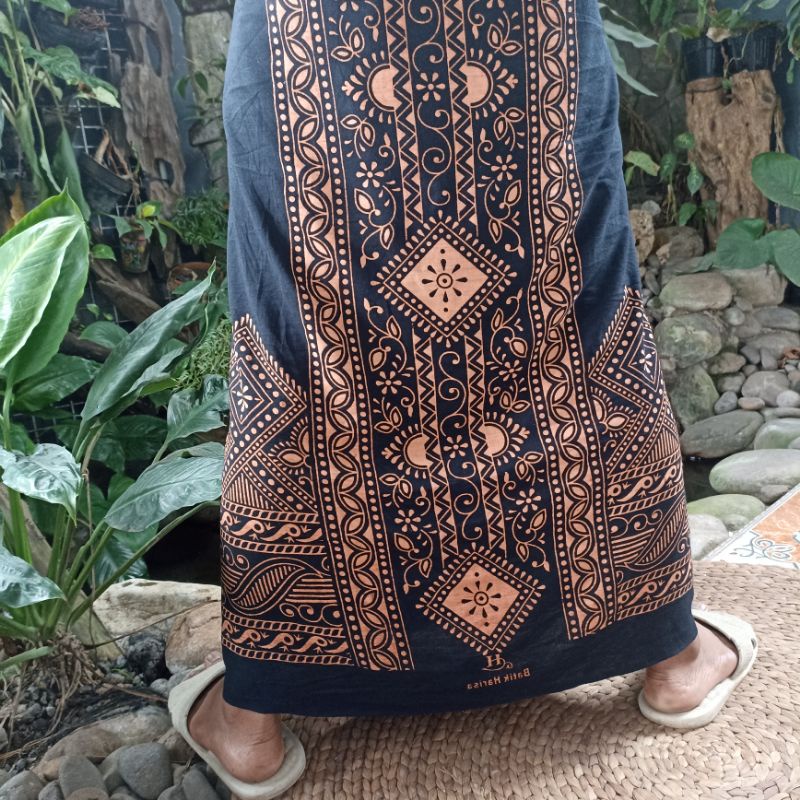 SARUNG BATIK PRIA TERBARU MOTIF TEROMPAH SANTRI BATIK PRIA TERBARU BAHAN RAYON HALUS