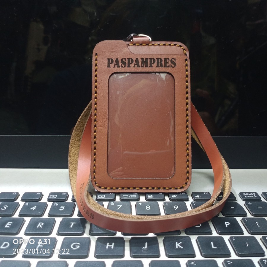 

holder kalung id card kulit asli Paspampres