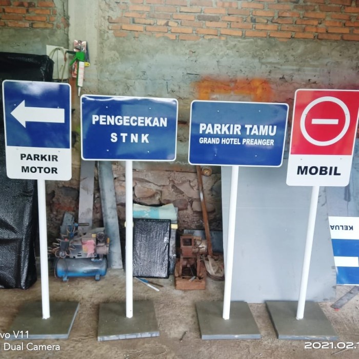 

Papan Jalan Rambu Parkir Moveable