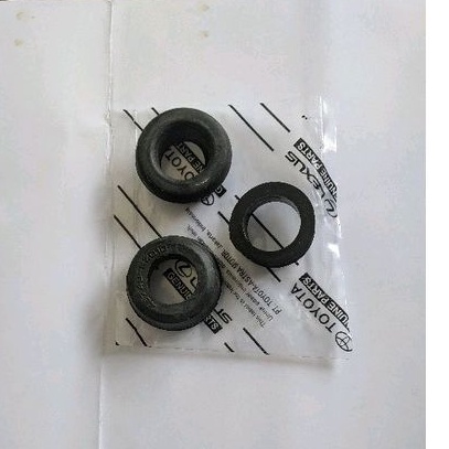 karet Lateral Avanza belakang bushing stabil Lateral satu set 3pcs original busing stabil