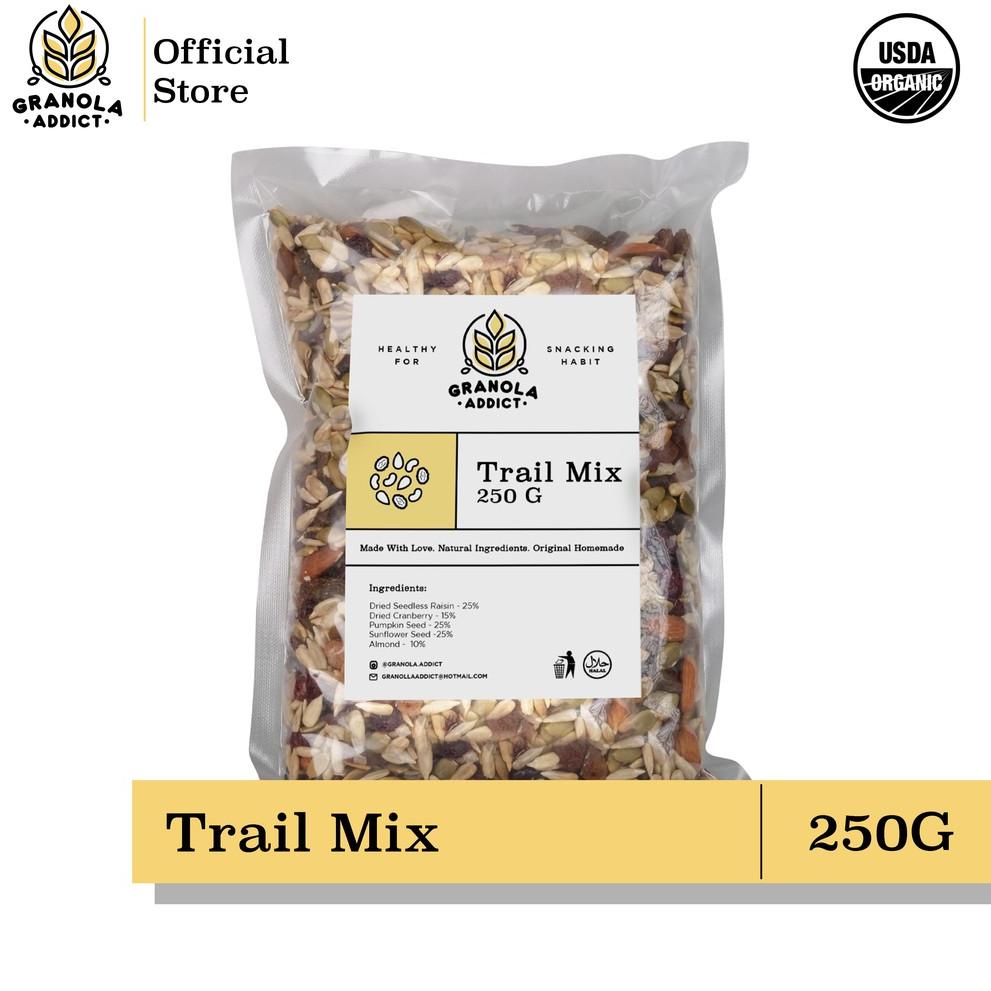 

ywq-67 Granola Addict - Trail Mix (Sunflower, Pumpkin Seeds, Almond, Raisin, Cranberry) 250G .,.,