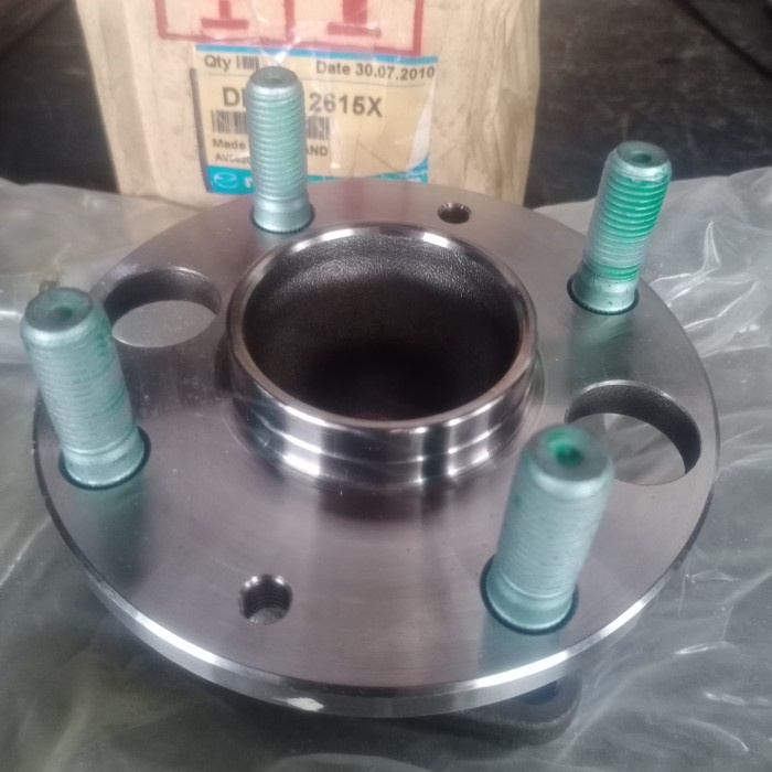 Bearing Hub Belakang Ford Fiesta mazda 2