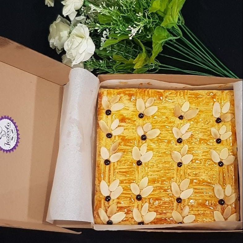 

Jazeela Kue Lekker Holland Butter cake Dutch Boterkoek Panggang Premium Halal Enak Lezat dan Gurih