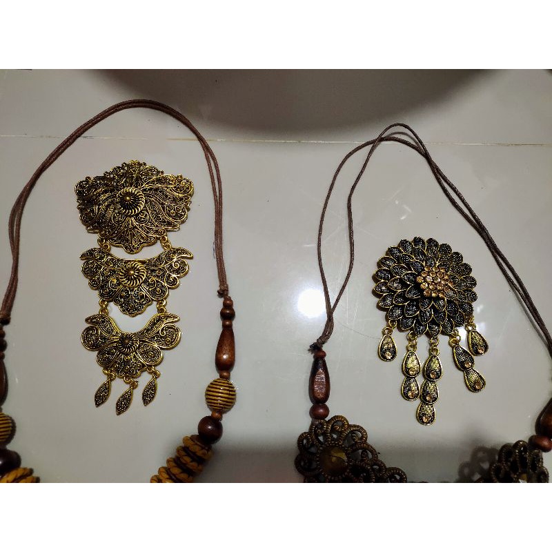 Bross Kebaya Kalung Kebaya Bross mewah Jawa