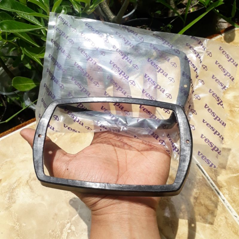 RING LAMPU DALAM REFLEKTOR VESPA PTS SPECIAL