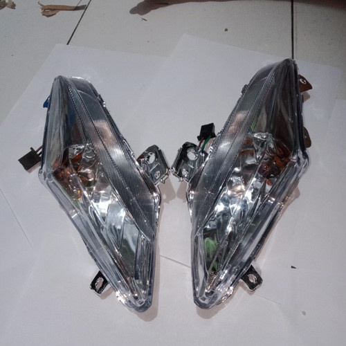 Lampu Sen Depan Honda CS1 Lampu Sein Depan honda CS1 - MF AKSESORIS MOTOR