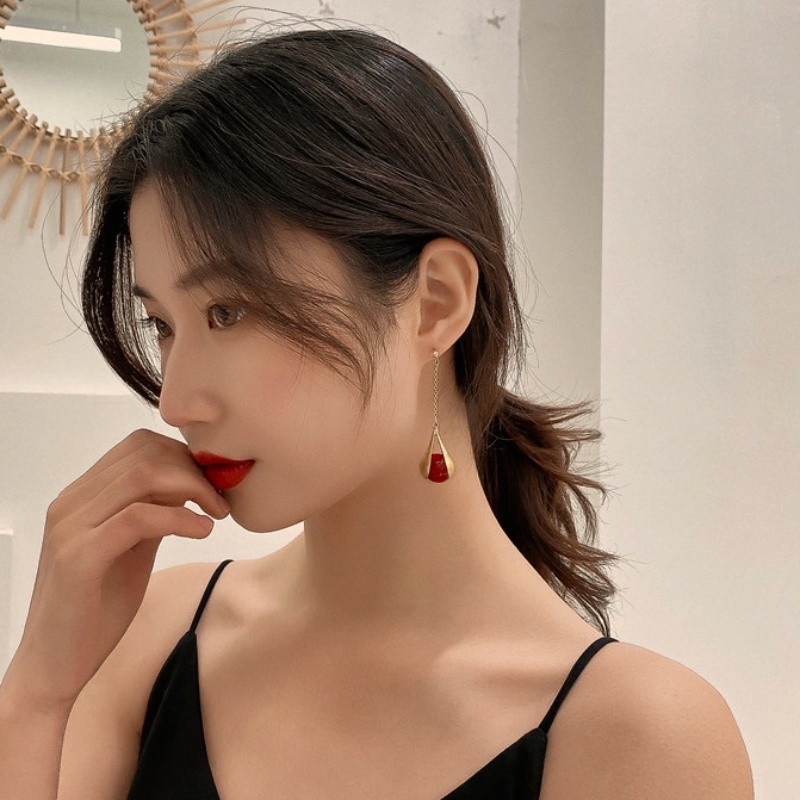 Fashion Panjang Drop Anting-Anting Tetesan Air Mutiara Menjuntai Anting-Anting Elegan Liontin Anting Wanita Pernyataan Telinga Perhiasan Pernikahan Valentine Hadiah Ulang Tahun