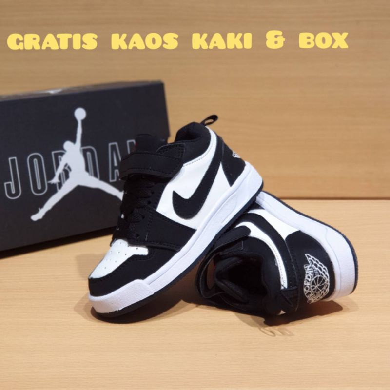 SEPATU ANAK KIDS SEPATU SEKOLAH ANAK SNEAKER ANAK NIKE AIR JORDAN UNISEX COWO CEWE BLACK WHITE PREMIUM