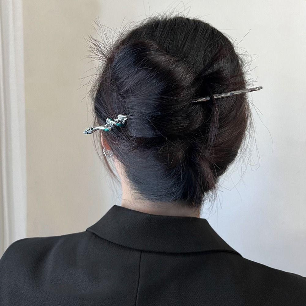 NEEDWAY Needway Logam Ular Jepit Rambut Antik Retro Cheongsam Kuno Hiasan Kepala Gaya Rambut Desain Alat Hijau Gaya Cina Hiasan Kepala