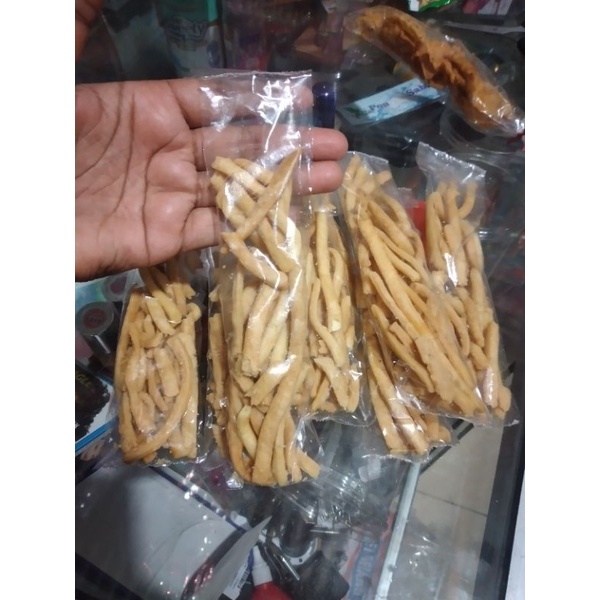 

camilan koh pakok khas madura home made/ keripik harga yang tertera 11rb dapat 12 bungkus eceran 1rb
