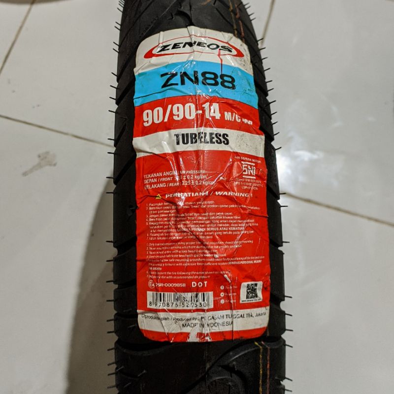 Ban Luar Tubeless Zeneos ZN 88 90/90-14 Sepeda Motor