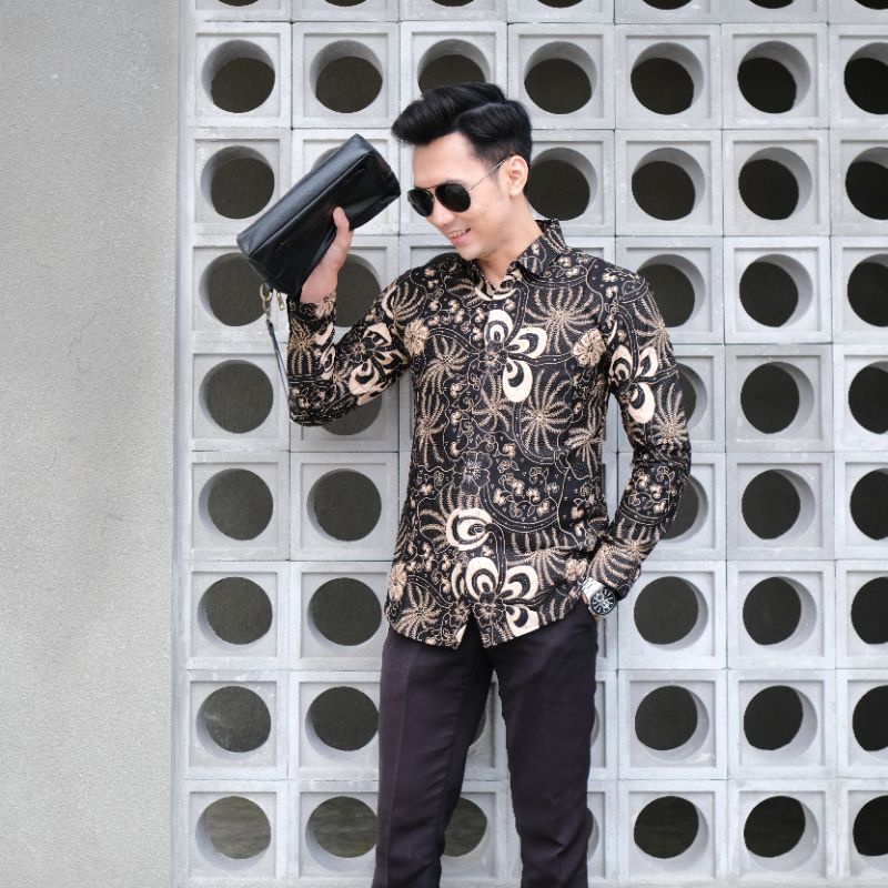 Baju Batik Cowok Laki Laki Terbaru Premium Lengan panjang hitam kombinasi brand resmi kertojoyo baju batik pria exklusif