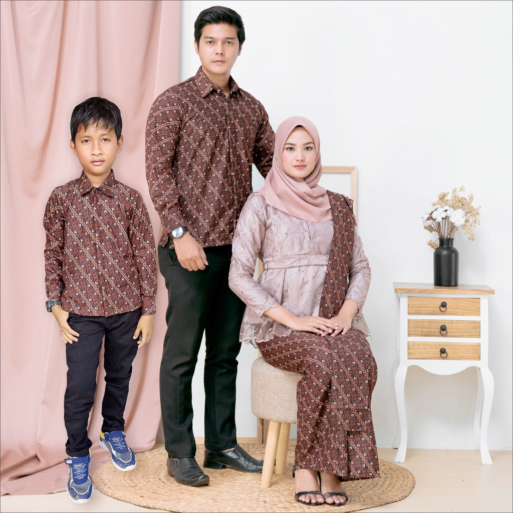 COUPLE BATIK EXLUSIVE KEMEJA DAN ROK  WIRON MOTIF PARI KESIT