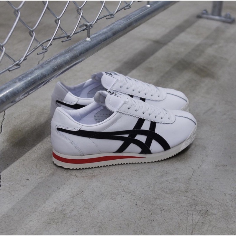 PERFECT KICK ONITSUKA TIGER CORSAIR WHITE BLACK RED