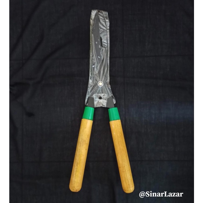 Gunting Rumput Kayu / Gunting Pagar