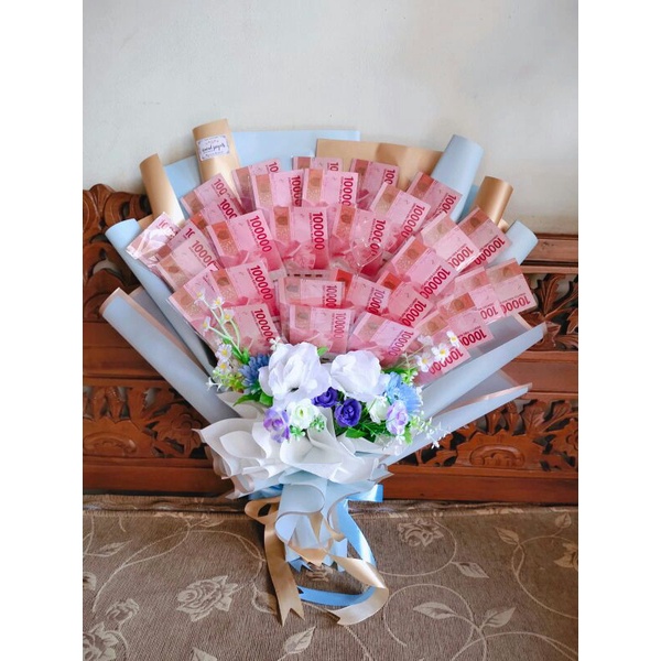 Buket Uang Kertas Asli Req Customer Kelipatan yang lebih besar/Money Bouquet Semarang