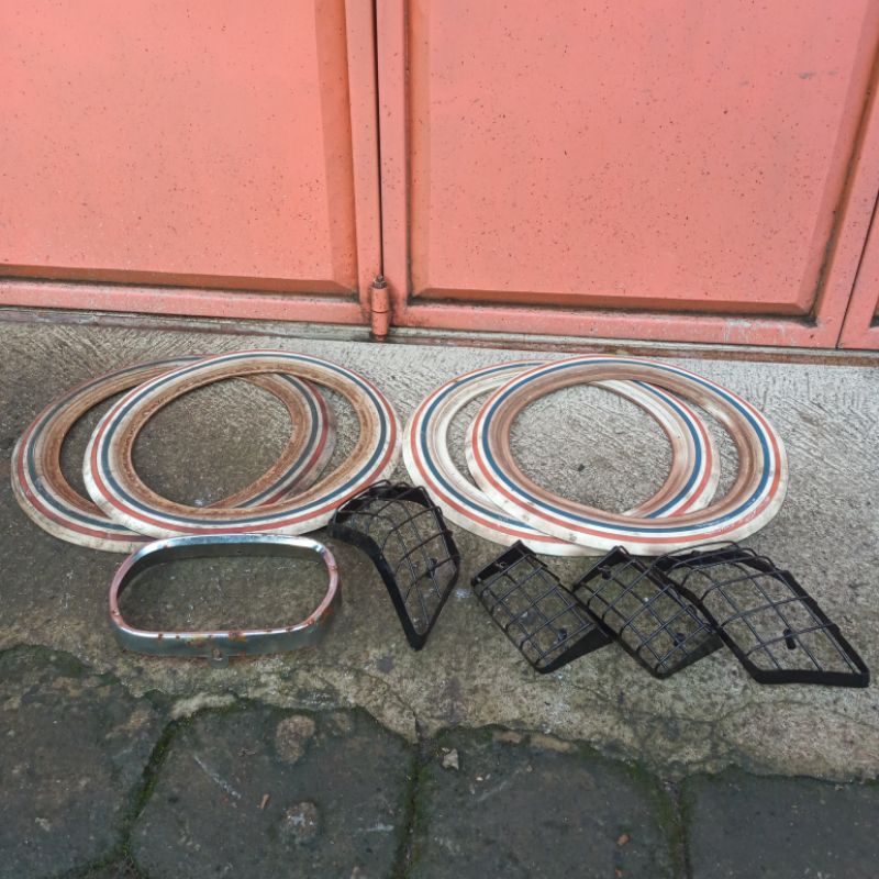 ring lampu vespa px, gril sein px exclusive, lis roda ring 10 vespa