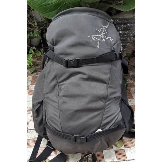 tas carrier arcteryx Quintic 38 L Backpack