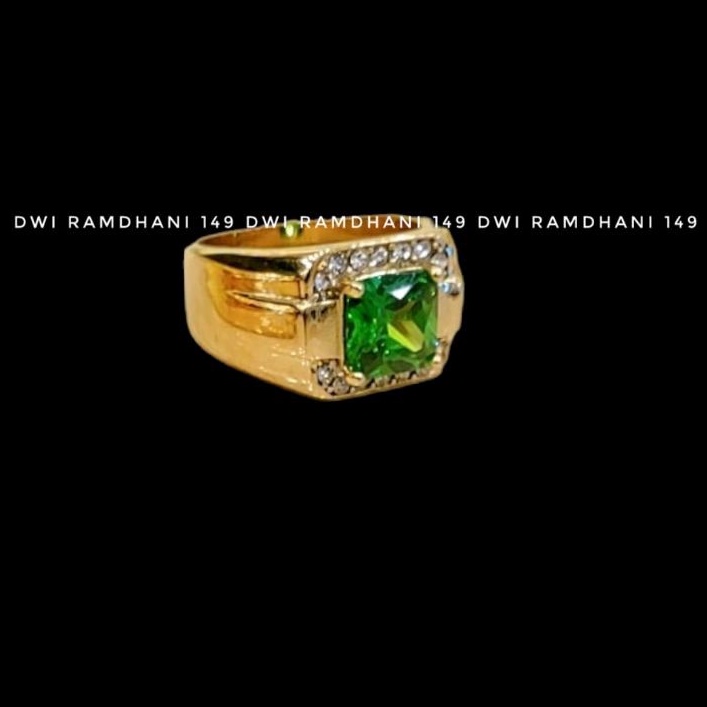 Cincin Titanium Batu Zamrud Crystal Fashion Pria Rings