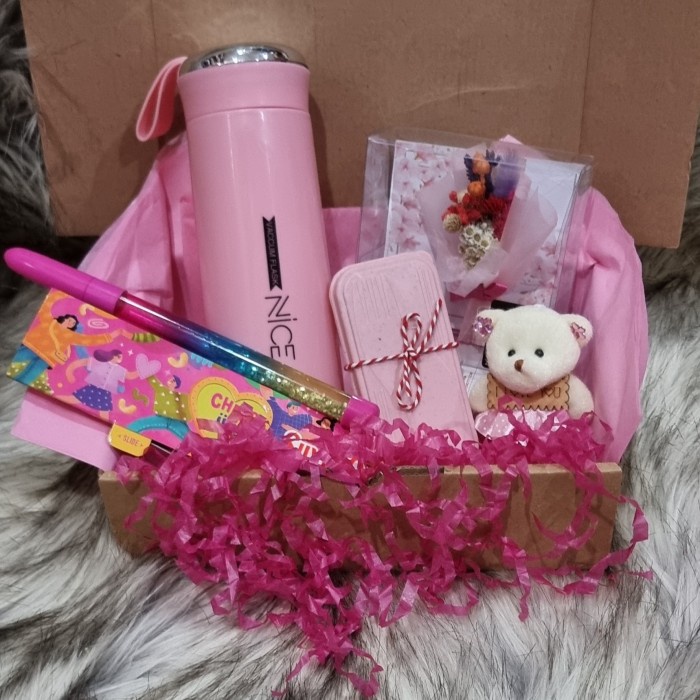 

✨READY✨ -Hampers kado valentine- 1.1.23