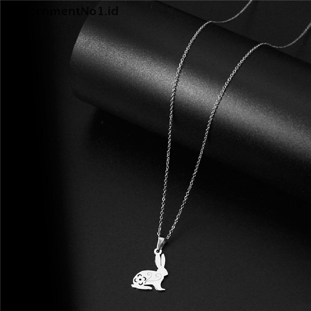 [AdornmentNo1] Trendy Rabbit Pendant Necklace Vintage Pendant Perhiasan Hewan Baja Titanium Lucu Kalung Kelinci Putih Rantai Klavikula Punk Hip Hop Street Rabbit Necklace [ID]