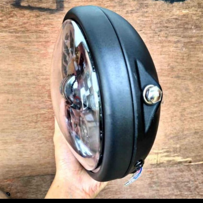 Batok Lampu 7 Inch Daymaker