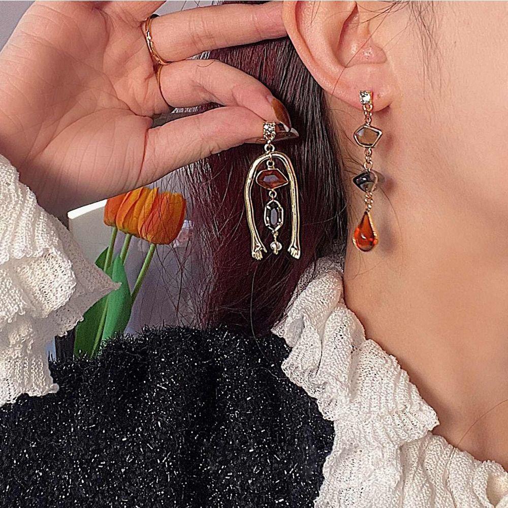 Mxbeauty Anting Wanita Trendi Pesona Indah Fashion Perhiasan Niche Desain Gadis Hadiah Berlian Imitasi Temperamen Abstrak Gaya Seni Gaya Perancis Menjuntai Anting-Anting