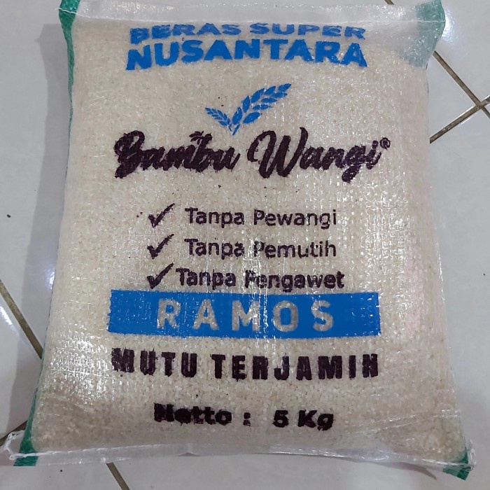 

Beras Ramos Medium - Merk Bambu Wangi 5 Kg