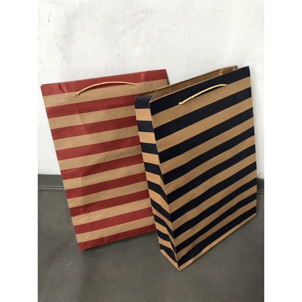 

PAPERBAG MOTIF